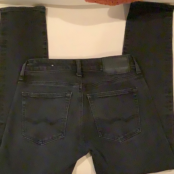 AmericanEagle Outfitters Slime 4 - Picture 2 of 6